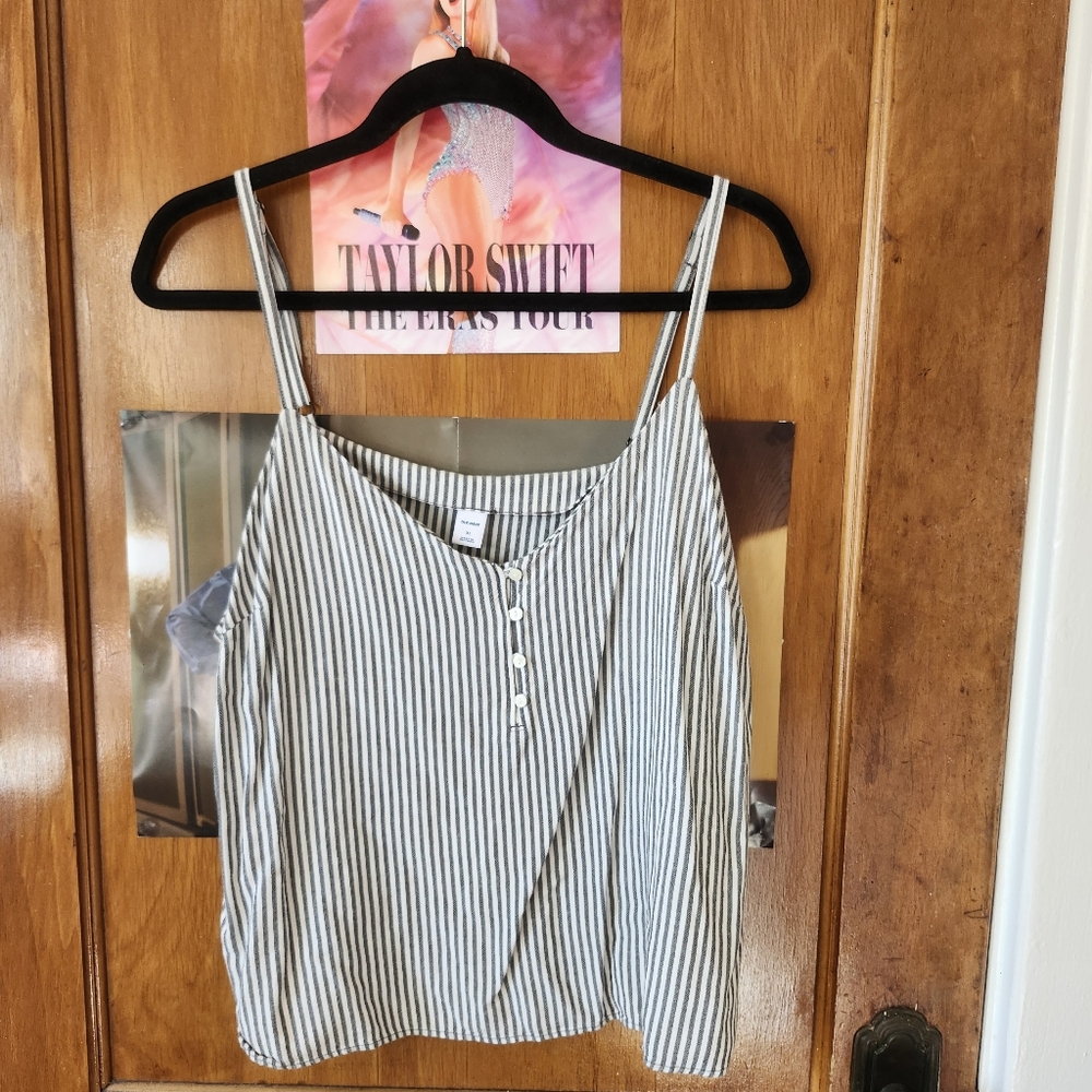Old navy striped cropped tank top